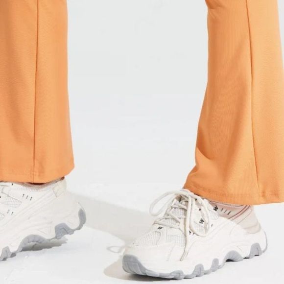 Crossover Flare Legging - Flare - Activity Legging - Crossover Waist - Work out - Picture 5 of 7